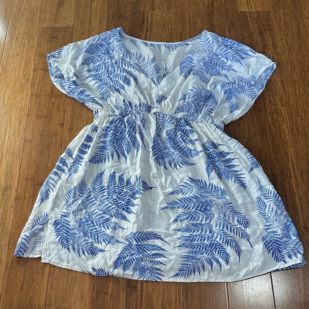 LAST CHANCE: Cupshe Blue and White Fern Print Tunic
